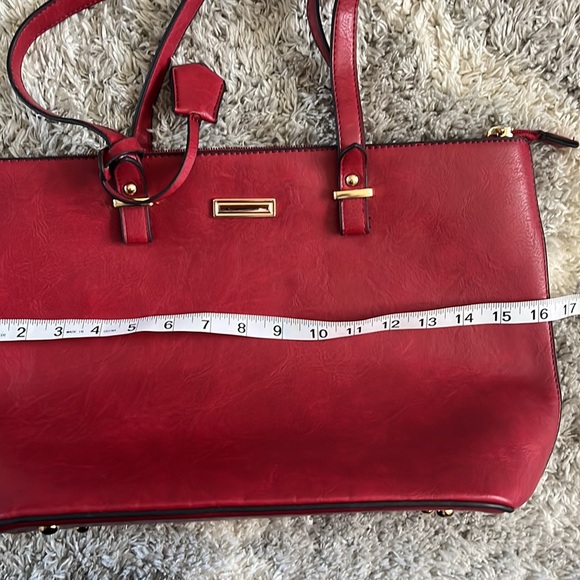 Red Purse - Picture 6 of 8